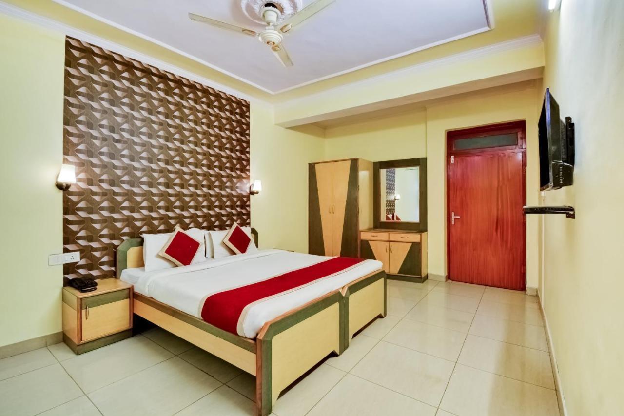 The Hotel Grace Place Inn New Delhi Exterior photo